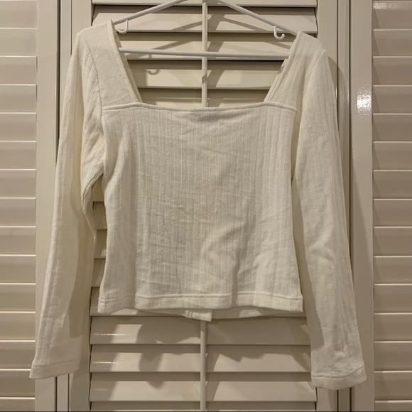 Petite Studio Juliet White Top - Picture 16 of 16